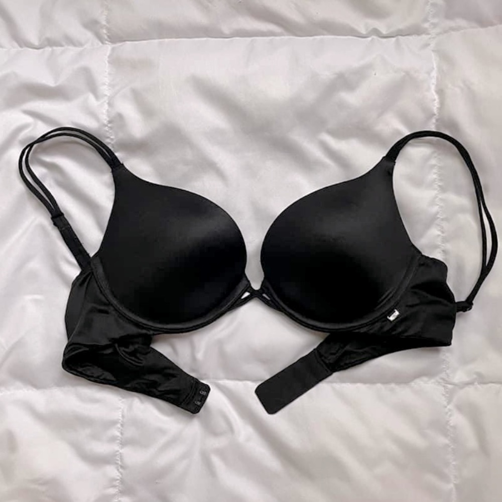 Victoria’s Secret Very Sexy Push-up Bra 32B